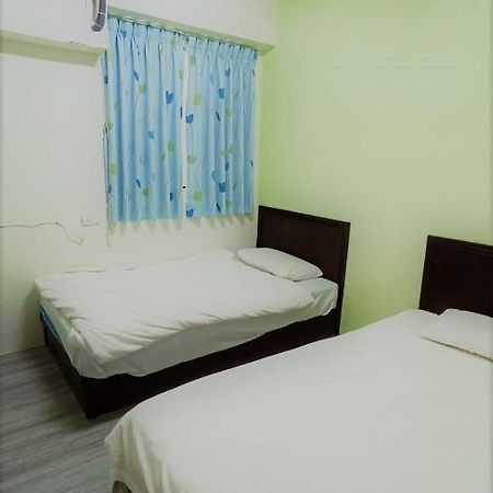 Fengchia Bichon B&B Тайджун Екстериор снимка