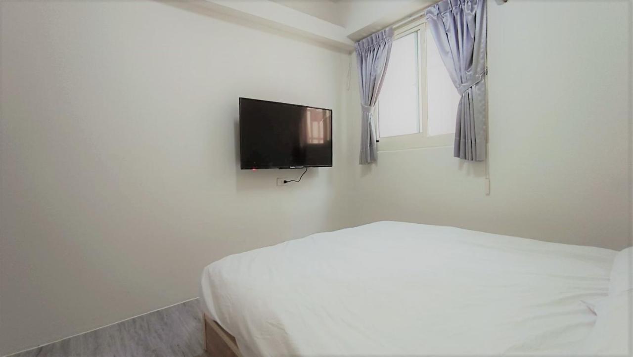 Fengchia Bichon B&B Тайджун Екстериор снимка